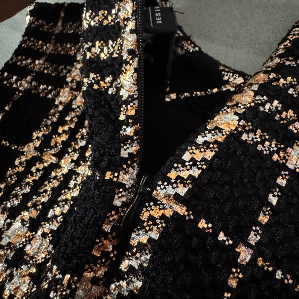Frank Lyman Tartan Dress. - Picture 8 of 12